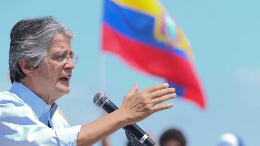 Ecuador: “Guillermo Lasso le hacía los pagos a Durán Barba en un paraíso fiscal”