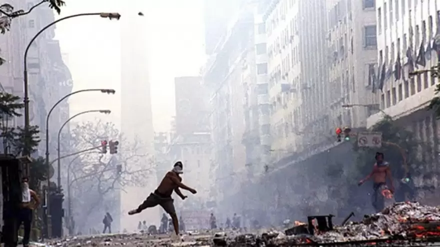 A veinte años de la crisis de 2001: “Si hay estallido hoy en Argentina es en la clase media baja”