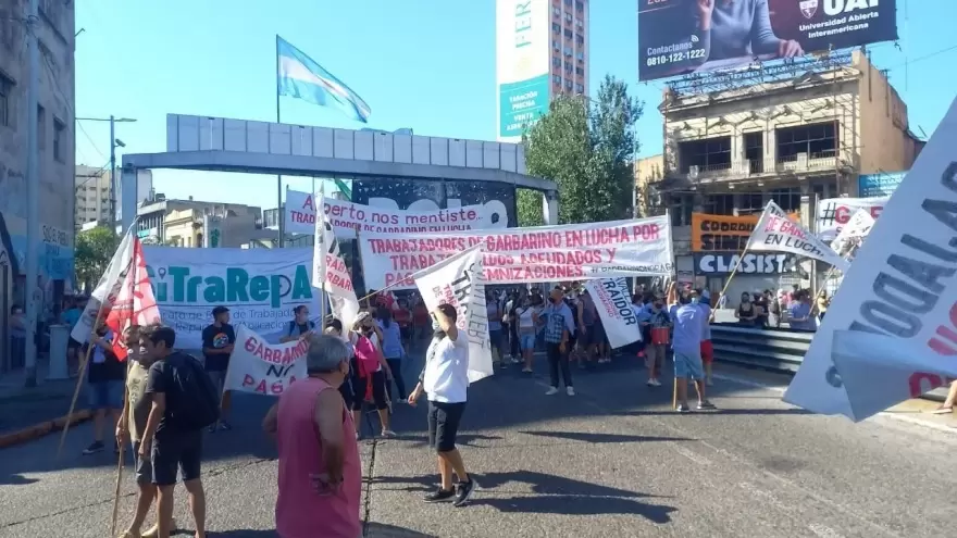 Trabajadores de Garbarino reclaman salarios: “Hace nueve meses que no cobramos”