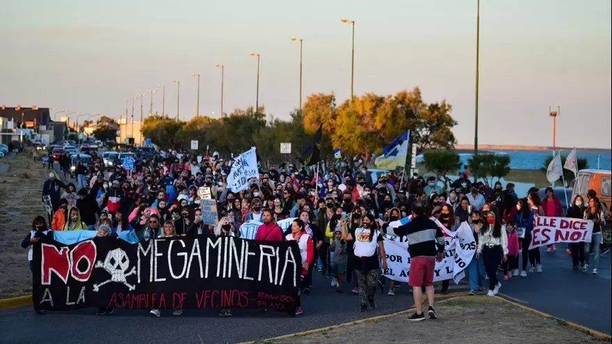 Megaminería: "Si hay un plebiscito, va a ganar el 'me gusta' o 'no me gusta' sin saber qué es"