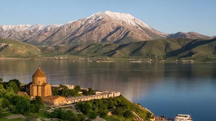 Turquía: La región del Lago Van, la puerta de entrada al país que vale la pena conocer