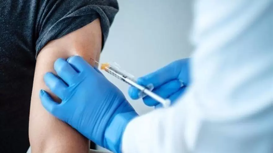 COVID-19: Se organizan para denunciar los casos con efectos adversos de las vacunas