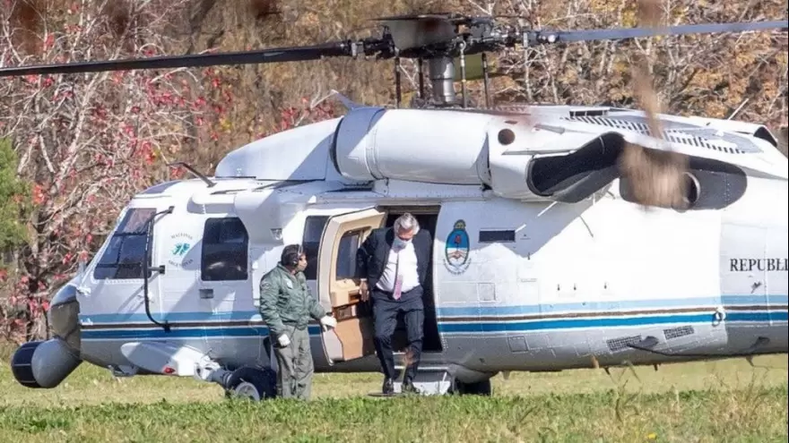 Alberto Fernández visitó un jardín en helicóptero para sacarse una foto