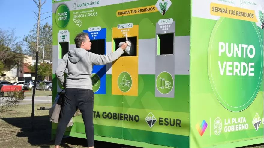 Para vidrio, cartón, plástico y latas: La Plata sumó un “Punto verde” de reciclaje en Gonnet