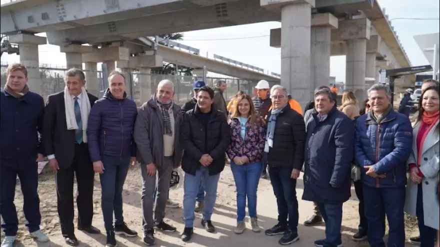 Merlo: Finalizó la colocación del segundo puente modular en Padua