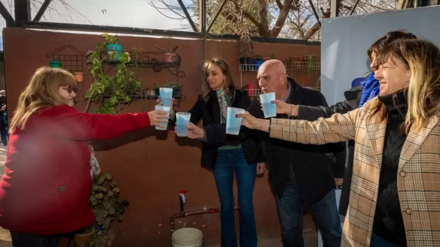 Galmarini habilita una nueva red para llevar el agua potable a 10.700 habitantes de Benavídez