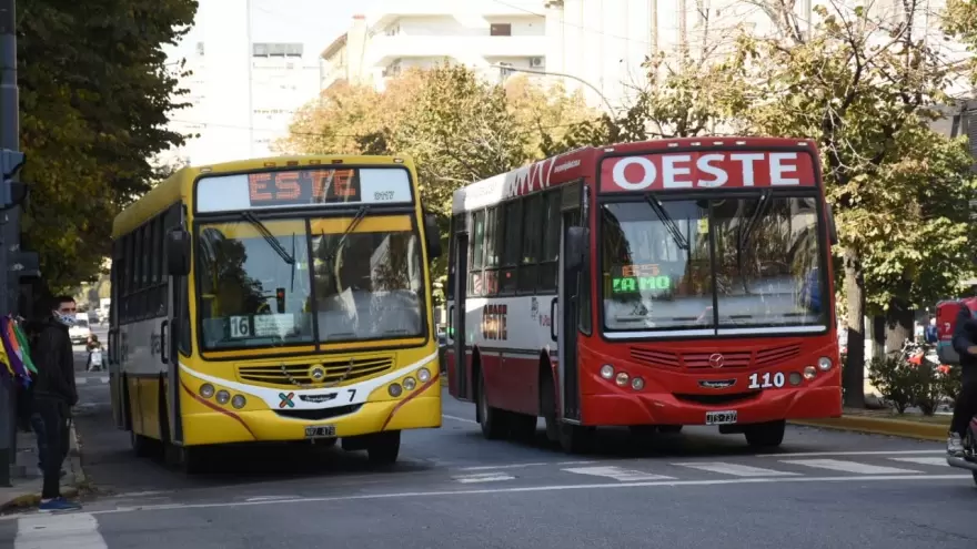 El transporte en La Plata: “Estaría bueno saber cuáles son las medidas del gobierno”