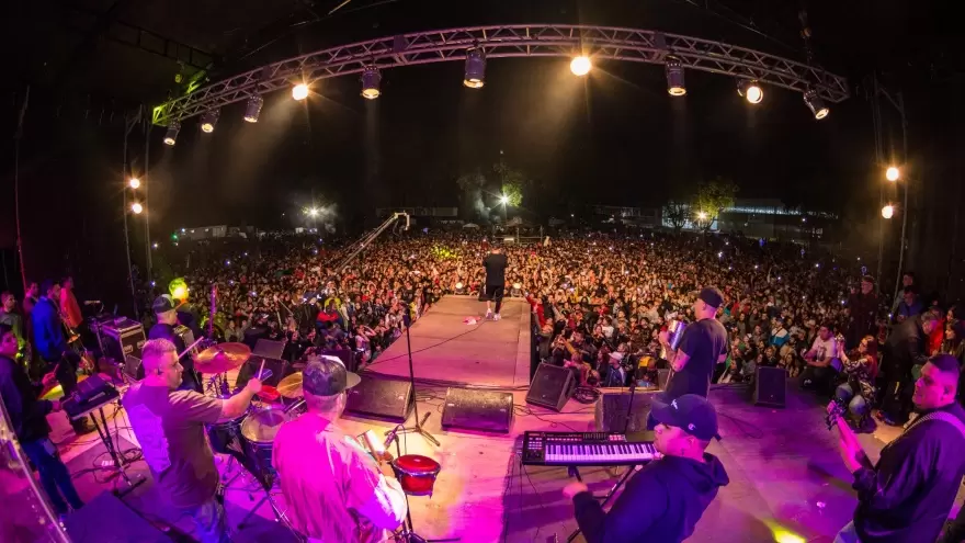 José C. Paz: Más de 50 mil personas disfrutaron del festival por el día de la Primavera y del Estudiante