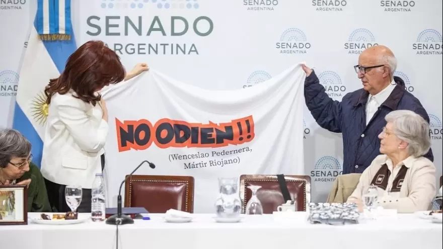 Atentado contra CFK: Dos de cada tres creen que fue “un montaje del kirchnerismo”