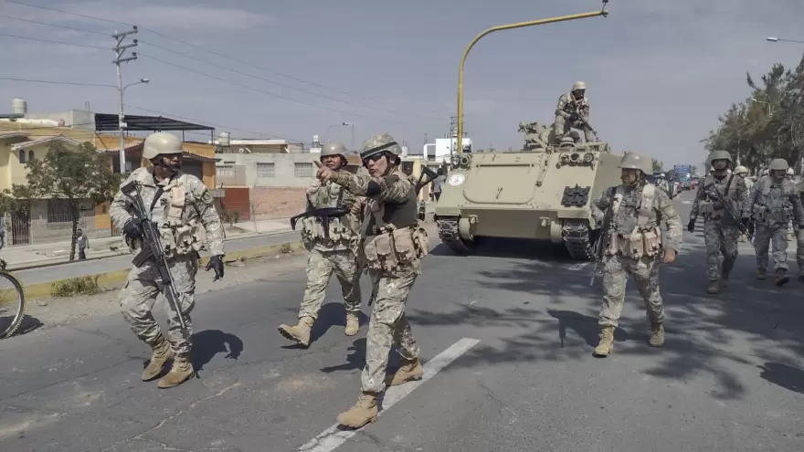 Crisis en Perú: “En un sólo día el ejército duplicó el número de muertos que tenía la policía”