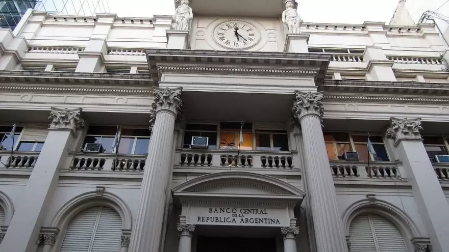 “La única prioridad del Banco Central de Argentina fue financiar los excesos de gasto de los gobiernos”