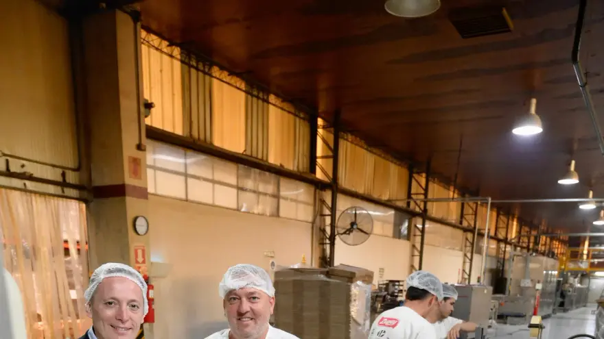 Fernando Gray visitó la planta de Alacor S.A. y destacó su compromiso con la producción nacional