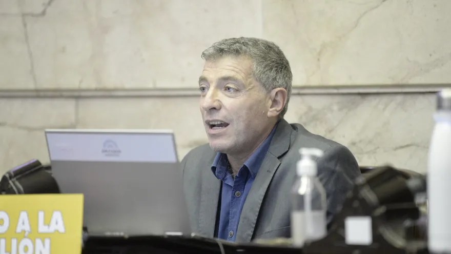 Juan Carlos Giordano: “La reforma laboral prepara una nueva privatización de las jubilaciones”