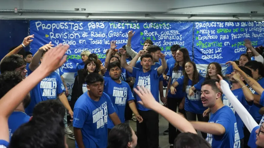 “Optaron por hacer sus artimañas": Denuncian fraude de La Walsh en las elecciones de Periodismo