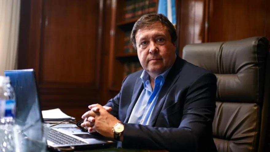 Financieras en Río Negro: El código de descuento a empleados públicos y su enigma