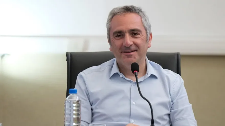 OPNyA: Chat de WhatsApp expone la operatoria para el ingreso de elementos prohibidos en los institutos