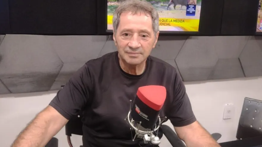 Crisis del taxi en La Plata: “Uber, Didi y Cabify son ilegales y nos roban el trabajo”