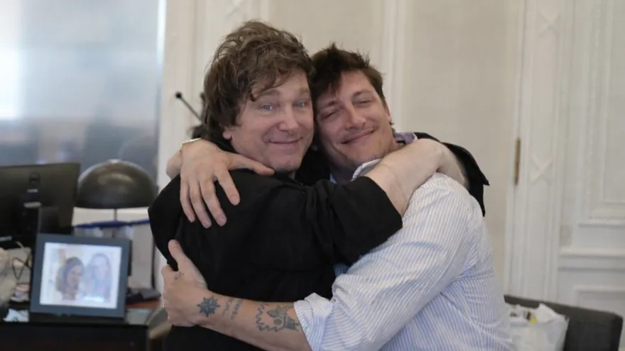 Denuncia contra Flybondi: Piden investigar eventuales vínculos con Javier Milei y Santiago Caputo