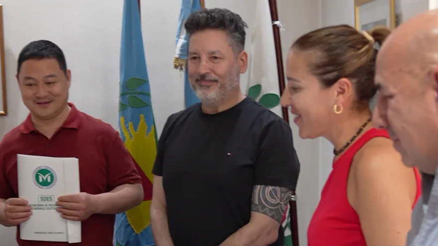 Gustavo Menéndez recibió a empresarios chinos para impulsar inversiones en el Parque Industrial de Merlo