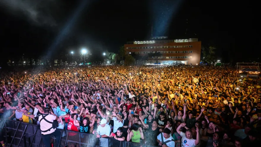 Malvinas Argentinas fue sede de UNGIDOS, el evento que reunió a miles de familias con fe y música cristiana