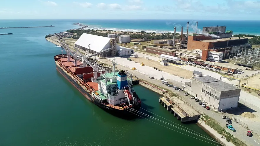 Puerto de Quequén: “La provincia está dejando que se lleven millones de dólares que son del pueblo bonaerense”