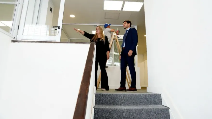 Santa Fe: Maximiliano Pullaro recorrió las obras del futuro Polo de la Niñez