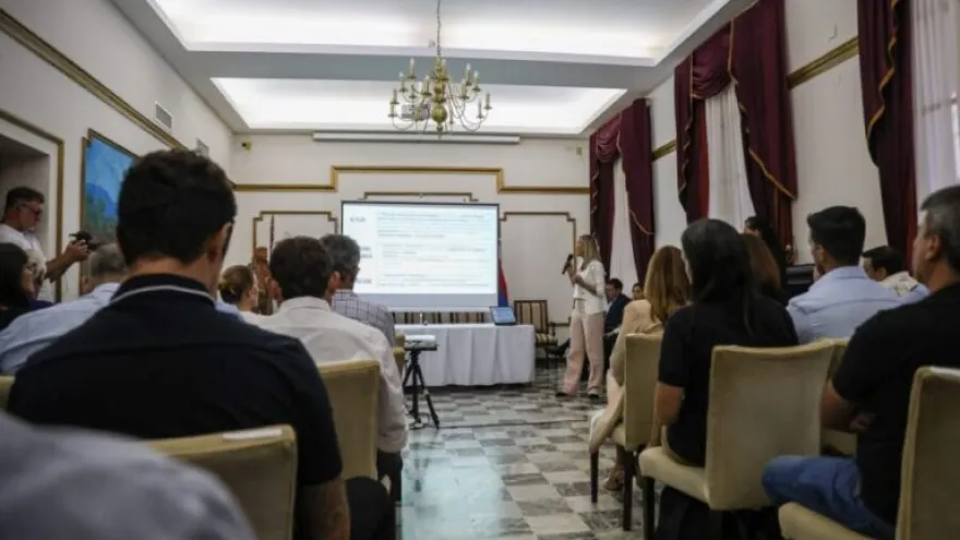 Misiones y el CFI sellan acuerdos por 5.500 millones de pesos para PyMEs