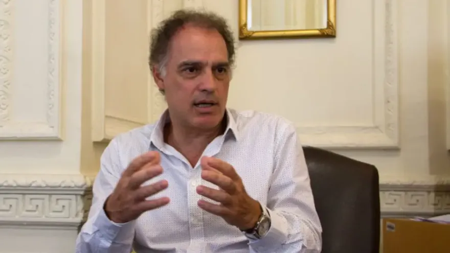 Aníbal Ibarra: “Hay una política económica basada en la destrucción de la industria”