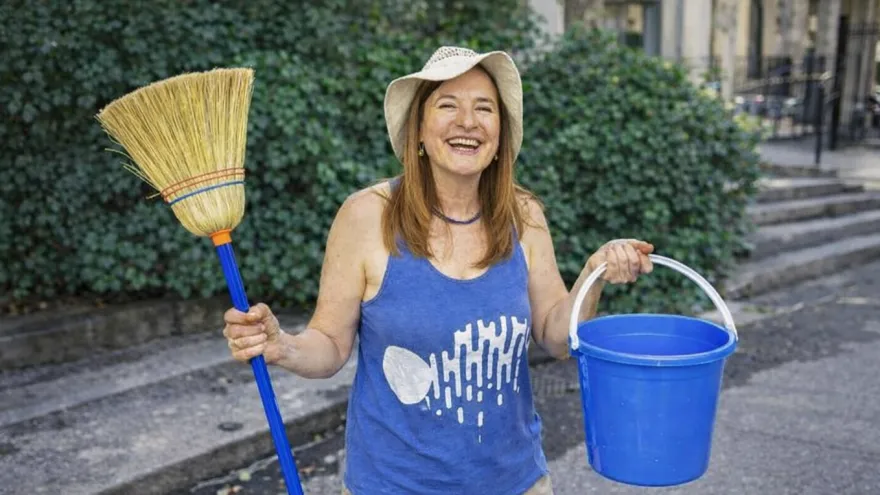 Estela Díaz lanza licitación de limpieza por 189 millones y crecen las críticas