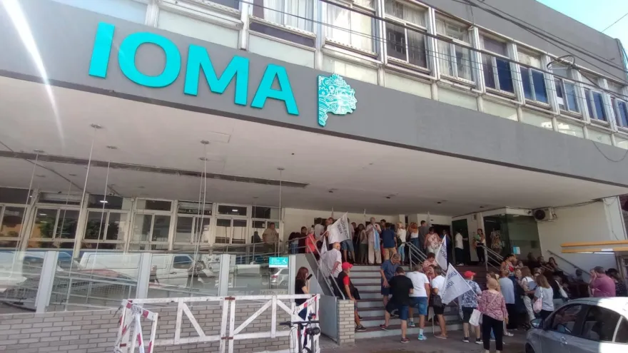 Afiliada denuncia a IOMA: "¿Hasta dónde y hasta cuándo nos da el cuero para soportarlo?"