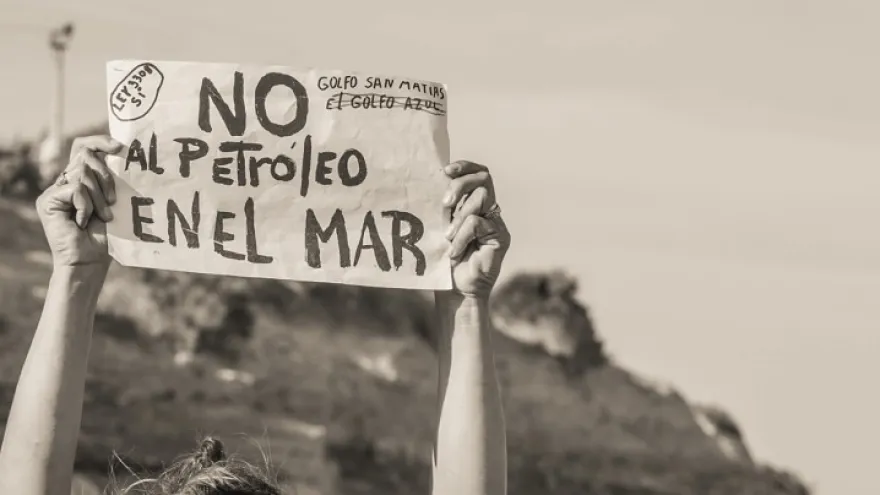 "Vienen a saquear recursos”: Alertan sobre proyectos extractivistas en el sur argentino