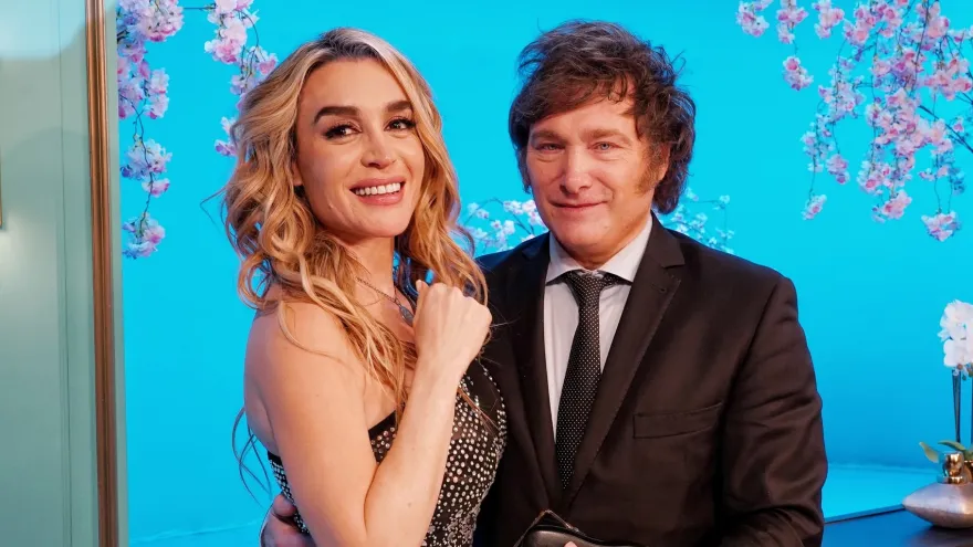 Insólito: Desde Miami, Cancillería promociona por mail el show de Fátima Flórez