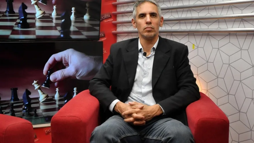 Gabriel Merino: "Estamos en una guerra mundial híbrida y fragmentada"