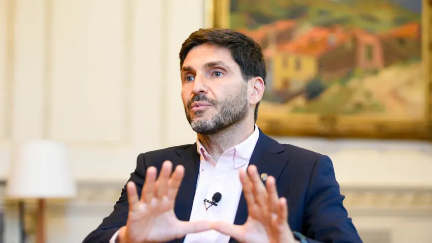 Santa Fe amortigua la caída del empleo con obra pública y reactivación económica