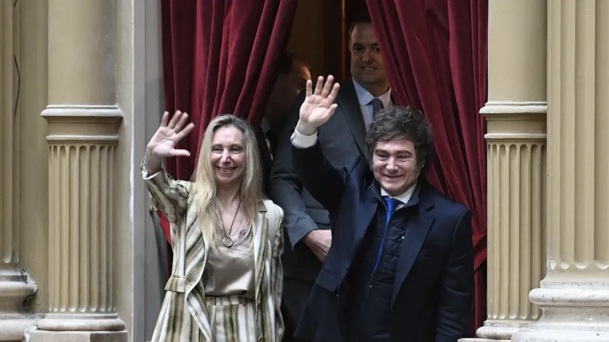 Rifar los bienes del estado para financiar a las Fuerzas Armadas