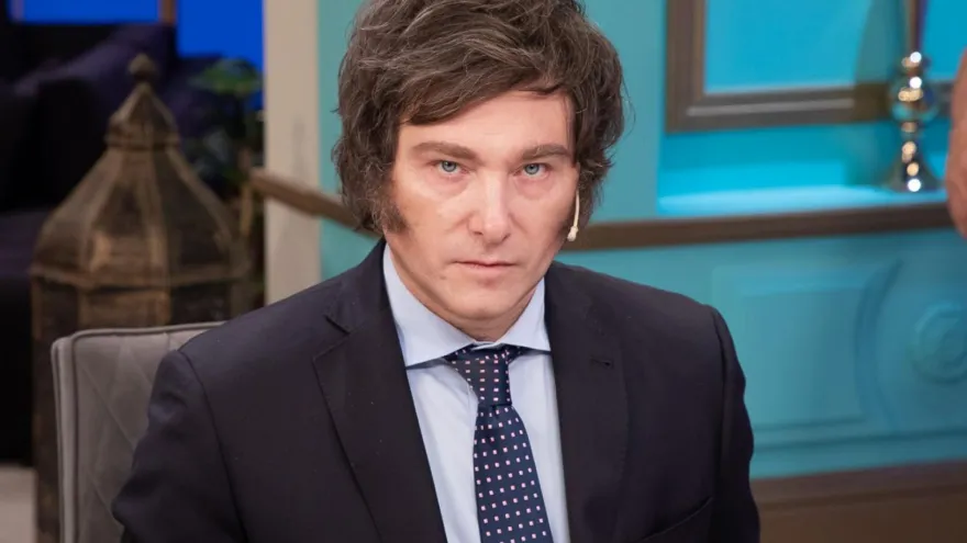 Milei y el uso de medios para su beneficio