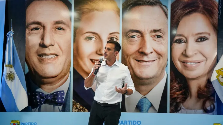 Lanús: Pagos millonarios en combustible sin control complican a Álvarez