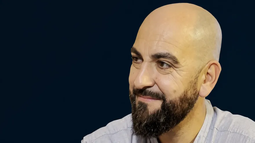 “Estoy arrepentido de vacunar a mi hijo, la sanidad lo dejó gravemente dañado”