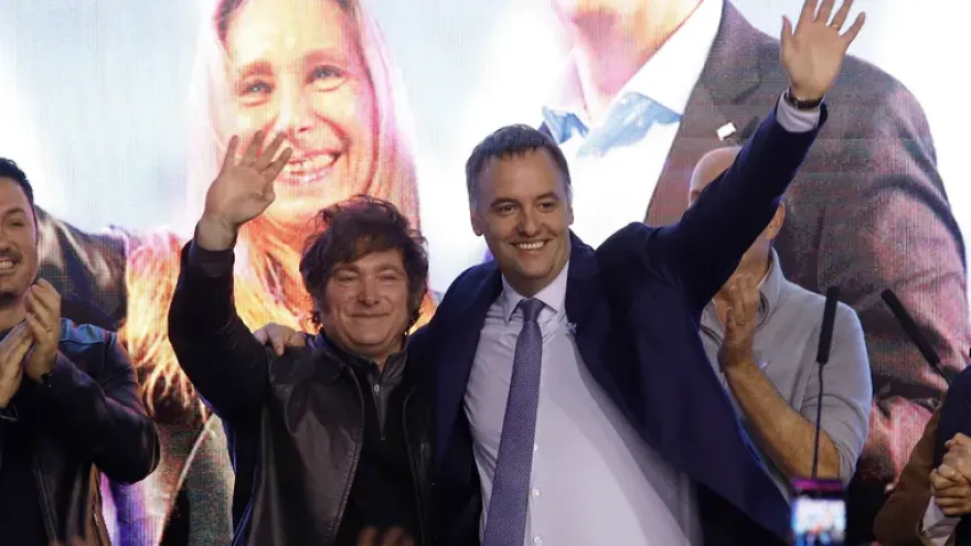 El gobierno de Javier Milei, en rebeldía y con bandera de remate