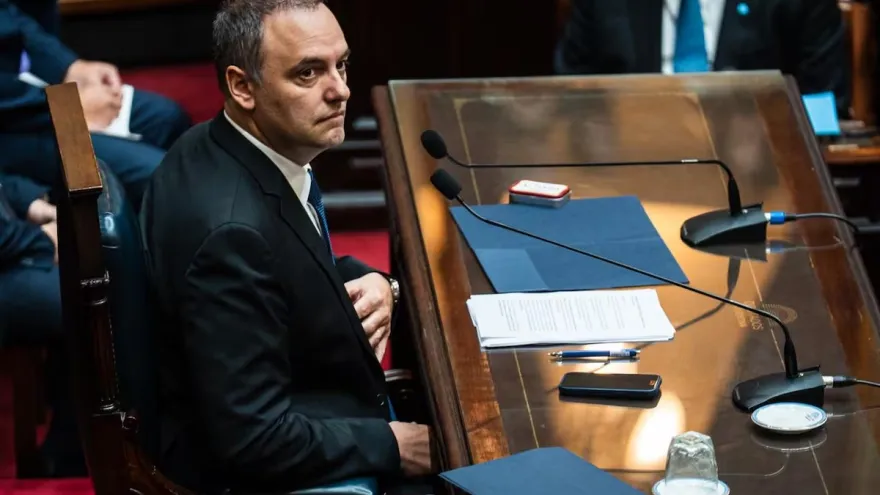 Adorni en el Congreso: “El clima que se está viviendo es bastante tensionado”