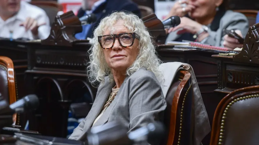 Mónica Frade: "Adorni sigue en su cargo porque es socio del entramado de corrupción"