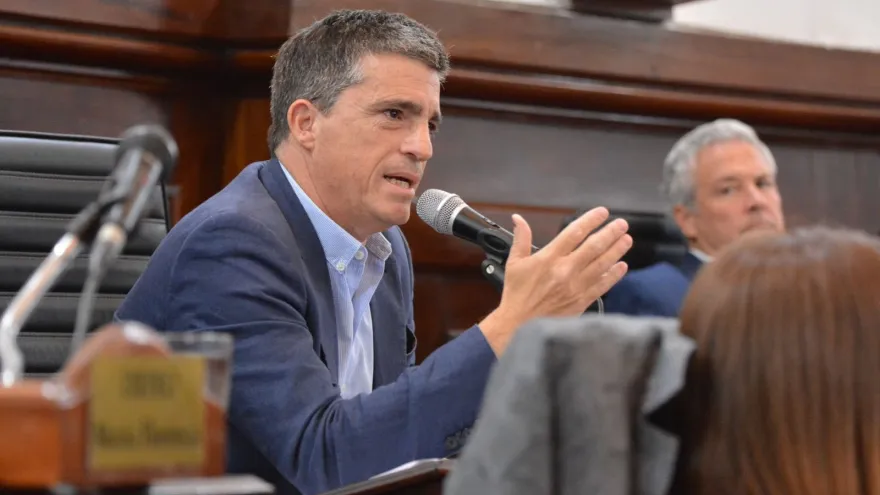 Armas no letales en La Plata: "Es una herramienta para marcar presencia política"