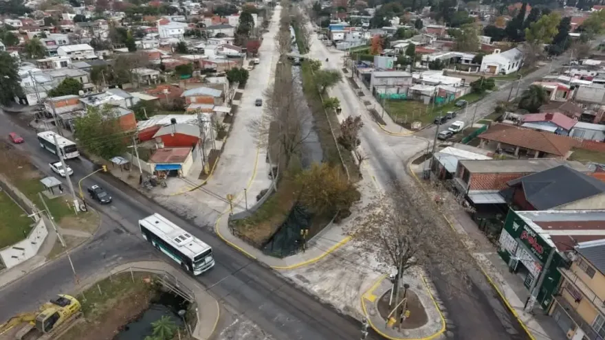 Malvinas Argentinas: Leo Nardini inauguró la repavimentación de la calle Hooke