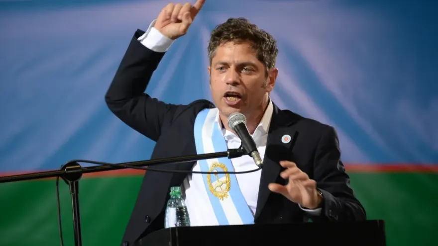 Dos de cada tres bonaerenses le reclaman a Kicillof mayor cirugía sobre el estado