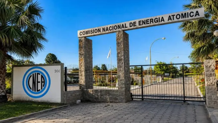 Despidos en la CNEA: "Todo lo que se hace en el estado está pasando a manos privadas"