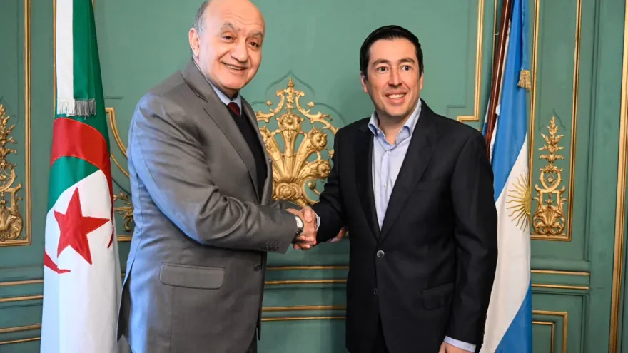 Malvinas Argentinas: Leo Nardini y el embajador de Argelia en una agenda de cooperación