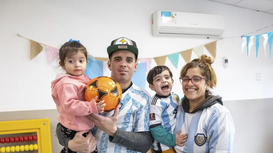 Los afectos nos salvan, pero el dinero sigue siendo el principal motor de la infelicidad
