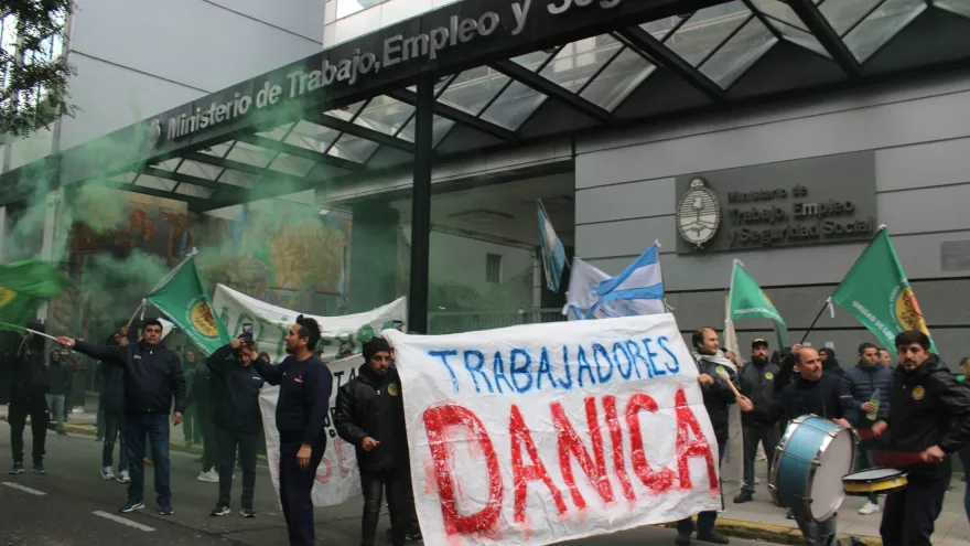 La ex Dánica cierra su planta y 30 trabajadores quedan en vilo: “No nos dejan entrar”
