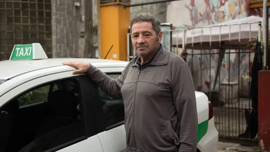 Taxistas versus aplicaciones en La Plata: "Nos están comiendo el trabajo"