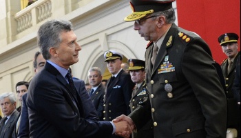 Macri, el gato con botas